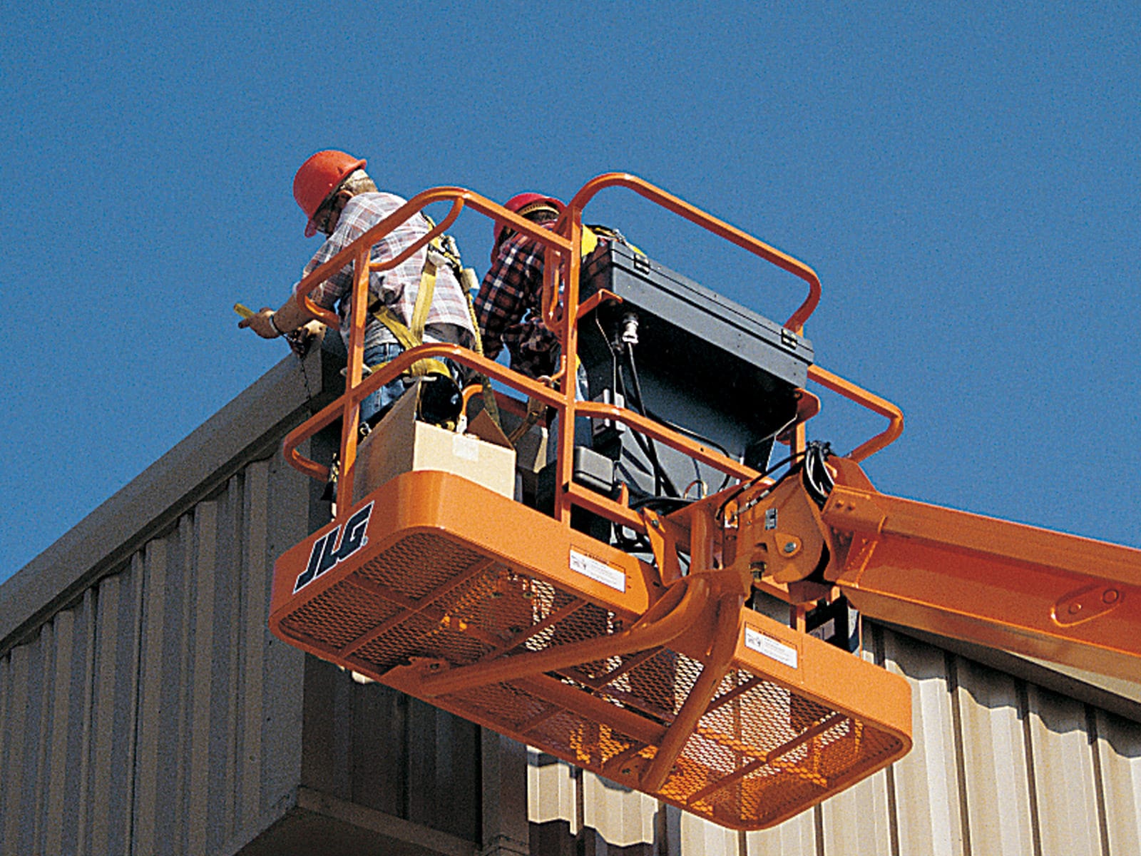 New JLG 400S at Briggs Equipment