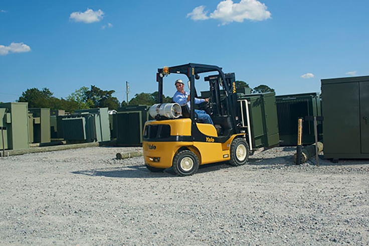 New Yale GP040-060MX at Briggs Equipment