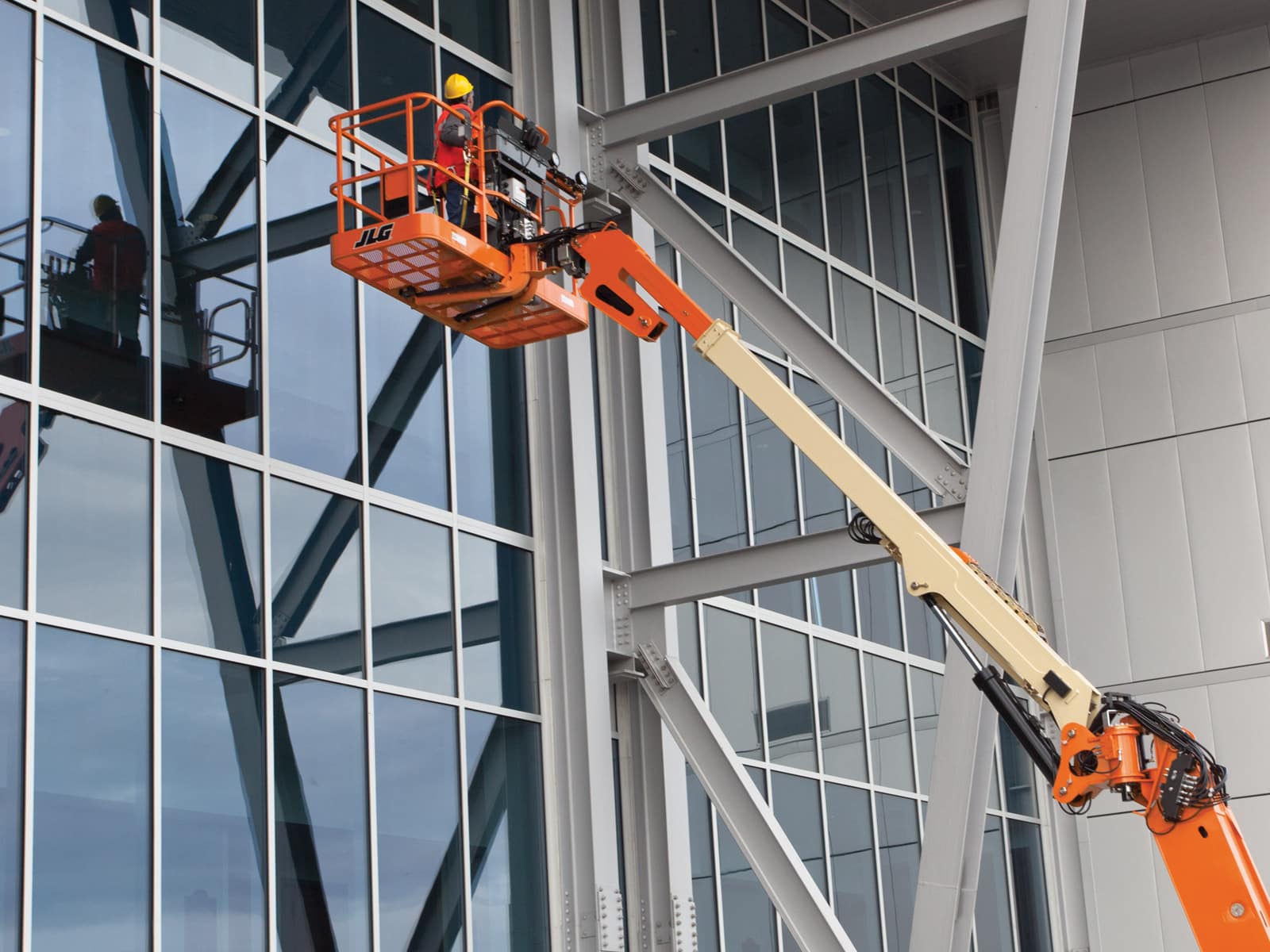New JLG 1500SJ at Briggs Equipment