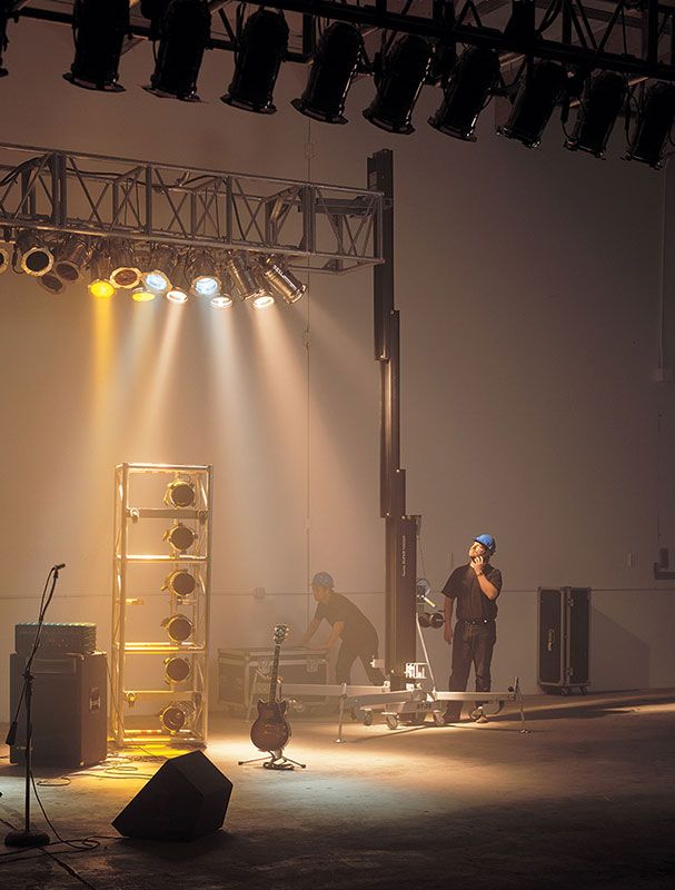 New Genie ST-20 at Briggs Equipment