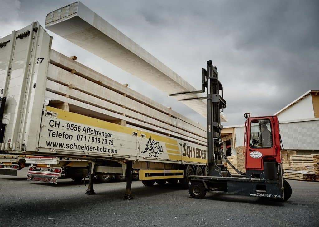 New Combilift C8000 at Briggs Equipment