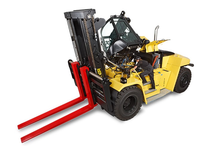 New Hyster H400-450XD at Briggs Equipment