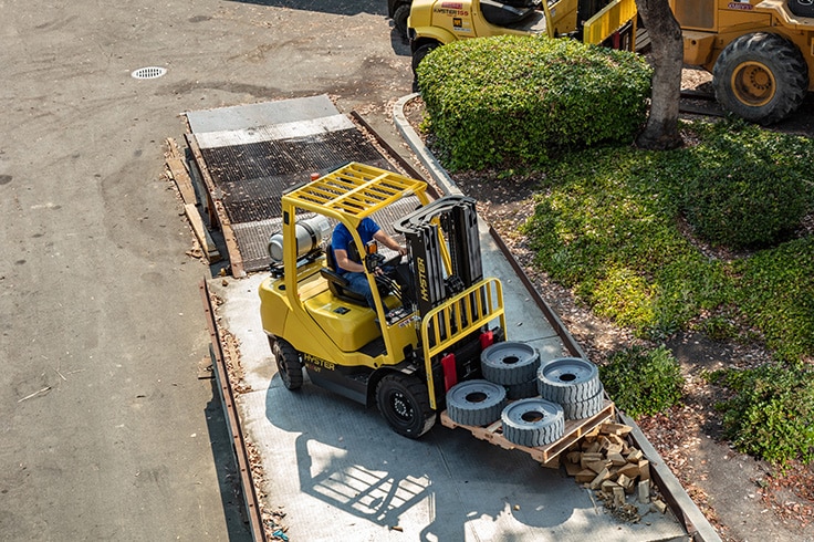 New Hyster H40-70UT at Briggs Equipment