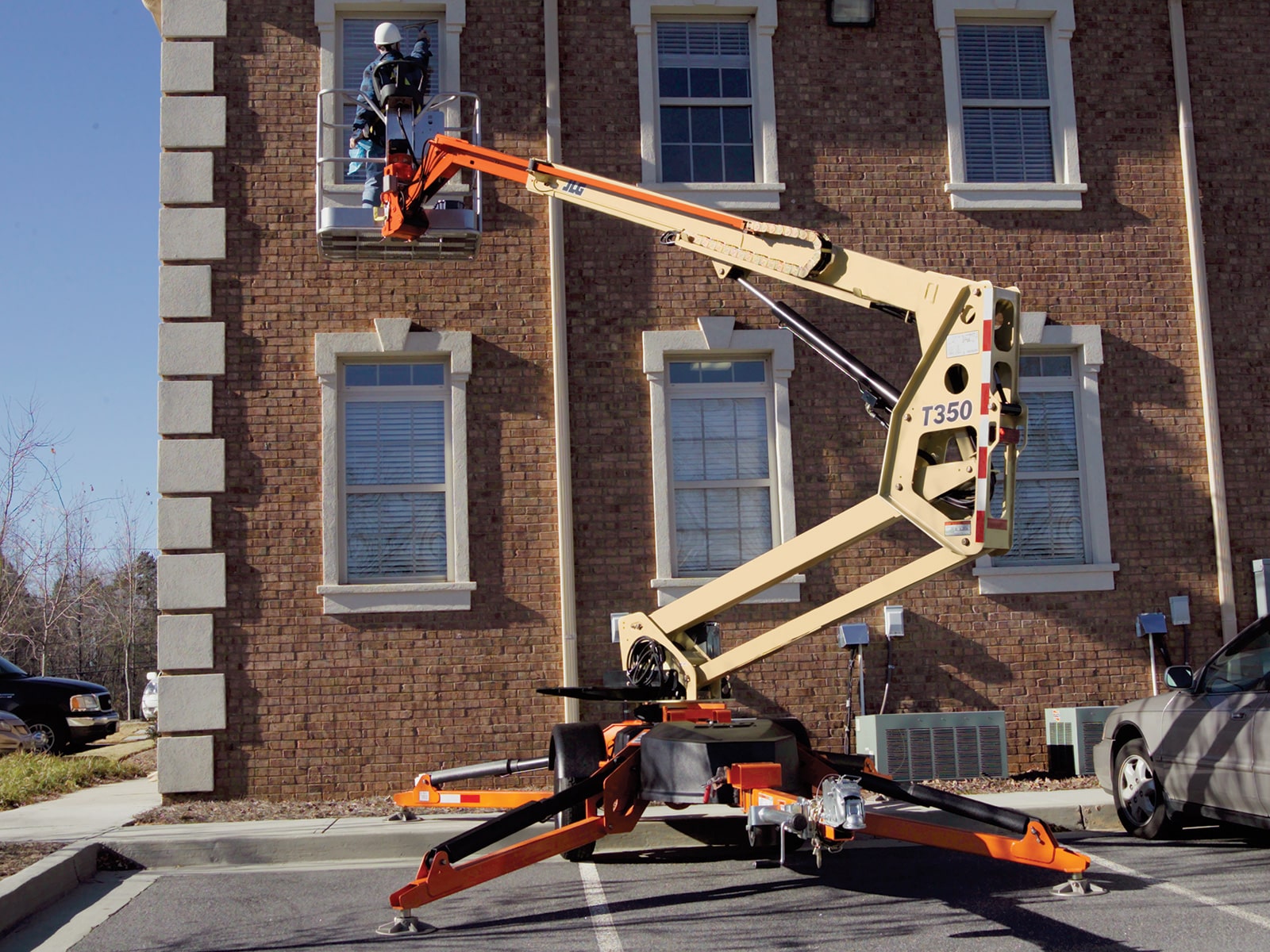New JLG T350 at Briggs Equipment