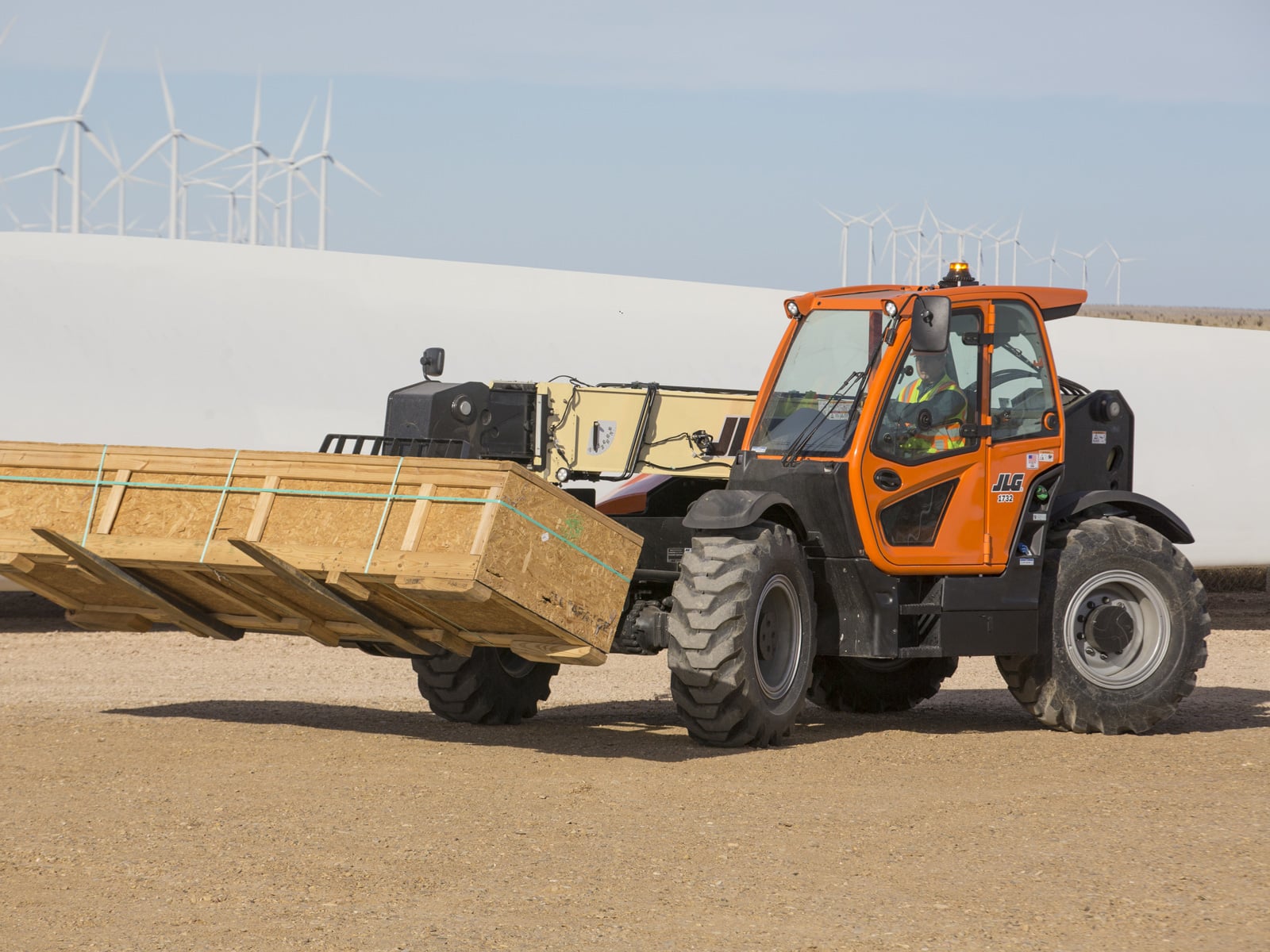 New JLG 1732 High Capacity Model at Briggs Equipment