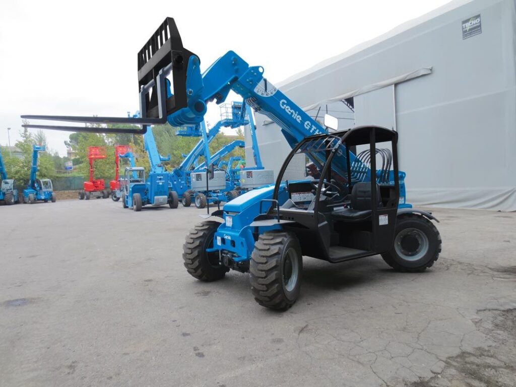 New Genie GTH-5519 at Briggs Equipment