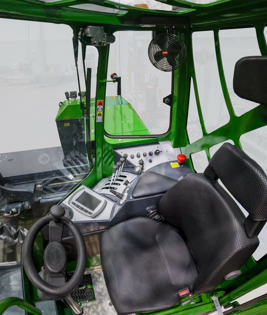New Combilift C8000 ET at Briggs Equipment
