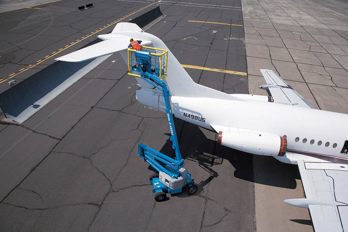 New Genie Z-45/25J DC at Briggs Equipment