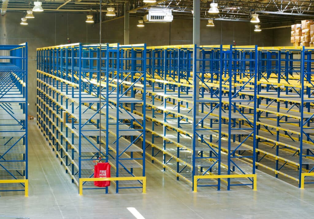 Roll Formed Selective Racking Pallet Rack & Heavy-Duty Shelving | Briggs Equipment